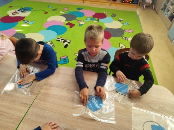 06fd0550-1764-4efb-abc7-57aafb857405