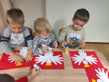 4b029312-0bcb-4ba2-b726-a642fa4d0dfb