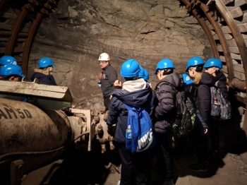 cd9b90af-92dd-4cf3-8e85-ed641c150e27