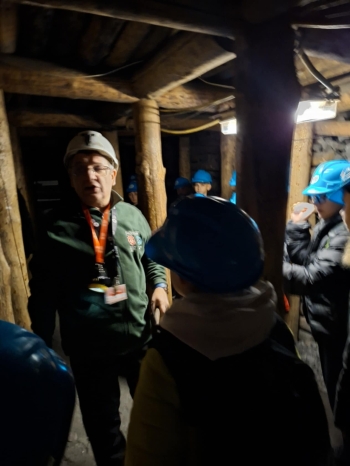 a1ab49df-dadd-4182-92d8-35d80c565d0d