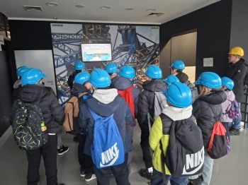 fa8a2330-6bb4-42db-af11-7c953305be9b