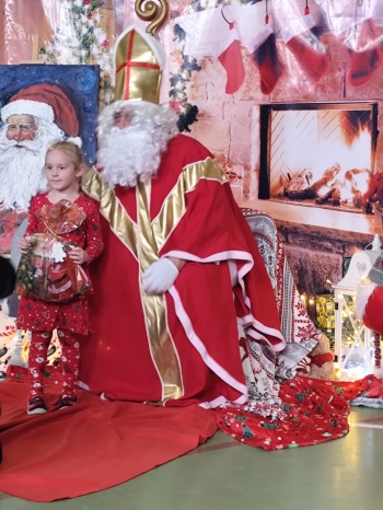 7ee16d3d-82ec-4098-bca2-4bd5077f8ab7