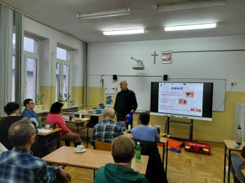 f5149c64-9626-4f3d-895c-d6bbcdf2b22f