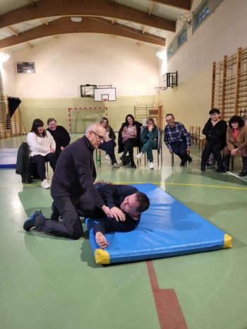 3fcb16e8-b6d0-4dfd-ae02-b83750eceda0