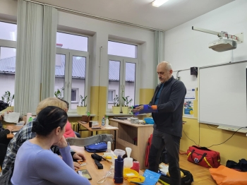 fef685ad-24a0-41a8-9fdd-58984eba7f41