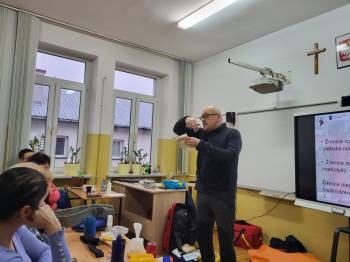 00ee2fbe-6514-4a5b-95f4-787c04c5eaf9