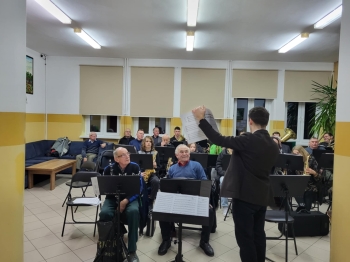 a0270123-7487-4b88-b4c2-73a521479a2d