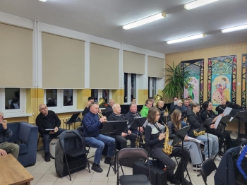 ad053857-5df0-4989-b589-c4baf0ef4ada