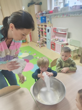 23f27976-cf2a-4745-bdd3-7b2feef2cba6