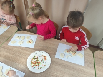 dbf813e5-b7bc-4636-94dc-1d8d03aede5d