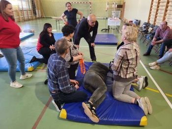 7afd0238-5b32-45c4-95c8-3ecd21827bf4