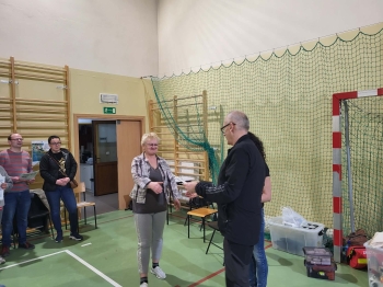 7b090d83-8100-4d94-b5ad-59bfe03bdc32