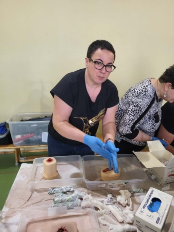 e0a2c1fc-b963-40a7-b520-e88822da3d8d