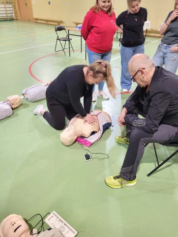 f730c3b0-845e-4c27-a7a1-e9ad4d276567