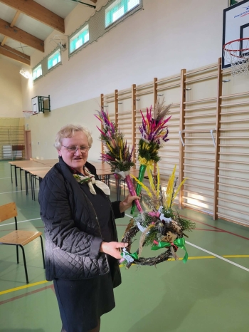 8a827f2f-5043-4b8e-bacf-13bd36cadd14