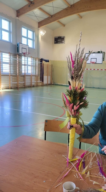 49ed6f65-be74-42d1-b949-aa22d0f06651