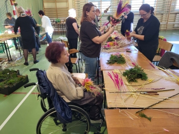 90c9cf87-d590-4d4b-8fea-ae87db964691