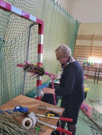 279e329d-d01b-41be-b260-c3b44c0ec169