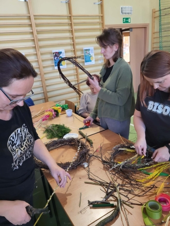 ff5d7977-0abf-48dc-9522-ff49e3764e0f