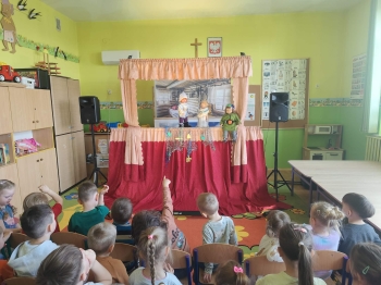 9f98882d-9e5a-4255-af9d-6d3c87ecb915