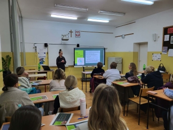 e097740b-f33c-49c2-84ae-61c5b12eb5d5