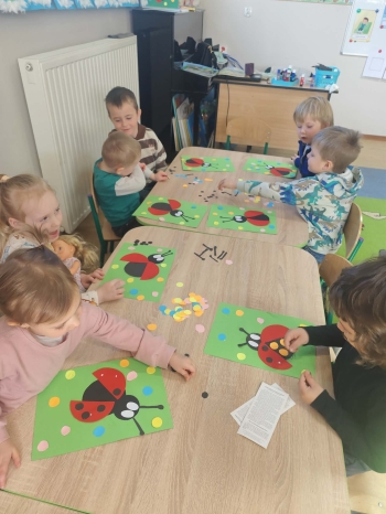 081f21d5-7d38-4caf-9608-acf4c8f6d3d8