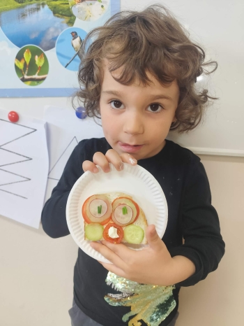 b6a56945-54be-4772-b960-18d8838734a9