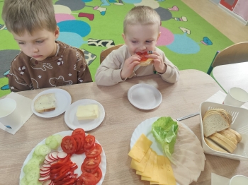 45d30580-1851-4ef6-985f-4289d3c8c1de