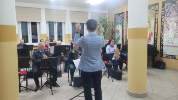 db30c3af-997d-4b49-a0f7-55e3580b0370