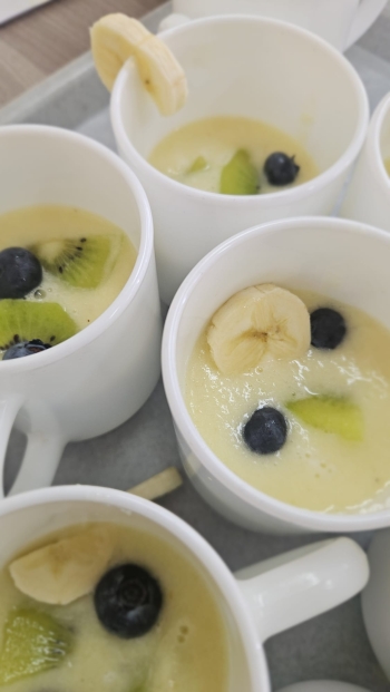 7f823b3b-554f-4ec8-a0ef-d712fa2c74e2