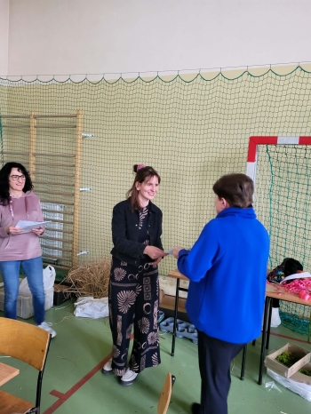 8a815b51-70e4-4761-aae1-ef9c384437e3