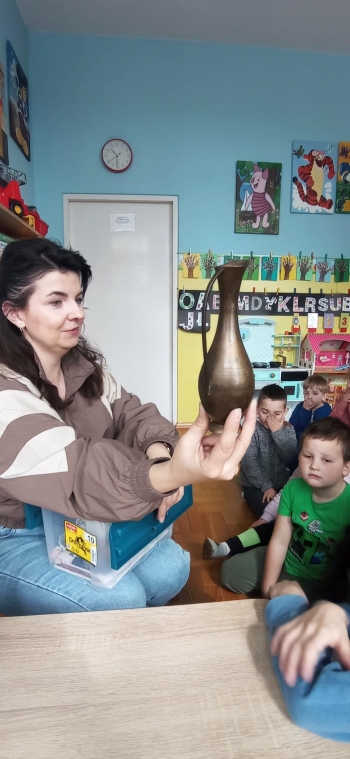 4dfdfe12-ab26-4d2a-8b5c-16d30250dbf9