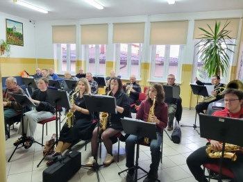 01a0bb1c-5b68-4757-8386-c840e2193325