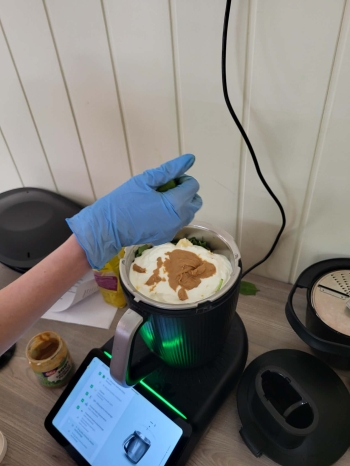 524e3284-1c76-4edb-928f-1d0974f26694