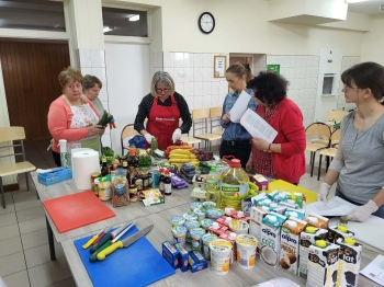 ef695ce4-480d-4898-9680-f89182f6b457