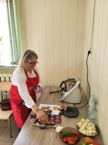 9260aa38-3c9a-4925-8000-8ebfce6410bc