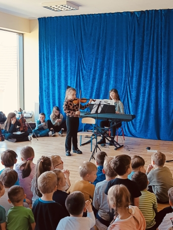 abc19e4d-d27f-4eca-a268-db89e373cf0b