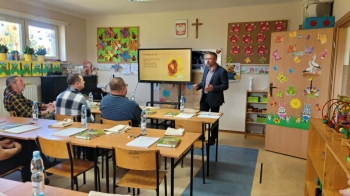 fb6f7c94-c6d9-40ee-a218-fb075121b3b5