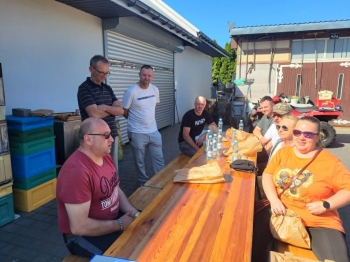 ae6d1298-2acf-4390-a5b8-d64371471885