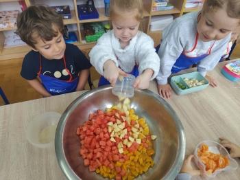 2afe8f82-8014-43b7-a7fd-eb2af0c52b94