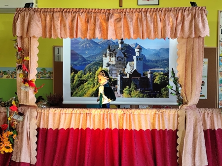 Teatrzyk kukiełkowy: ''Baśń o złotym ptaku''