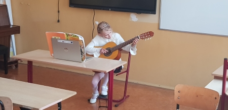 Fotorelacja z audycji klasy gitary pana Ireneusza Fołty